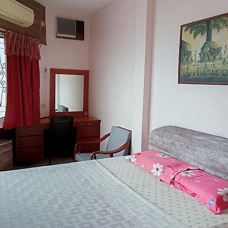 New Budget Inn Hotel Chukai Ngoại thất bức ảnh