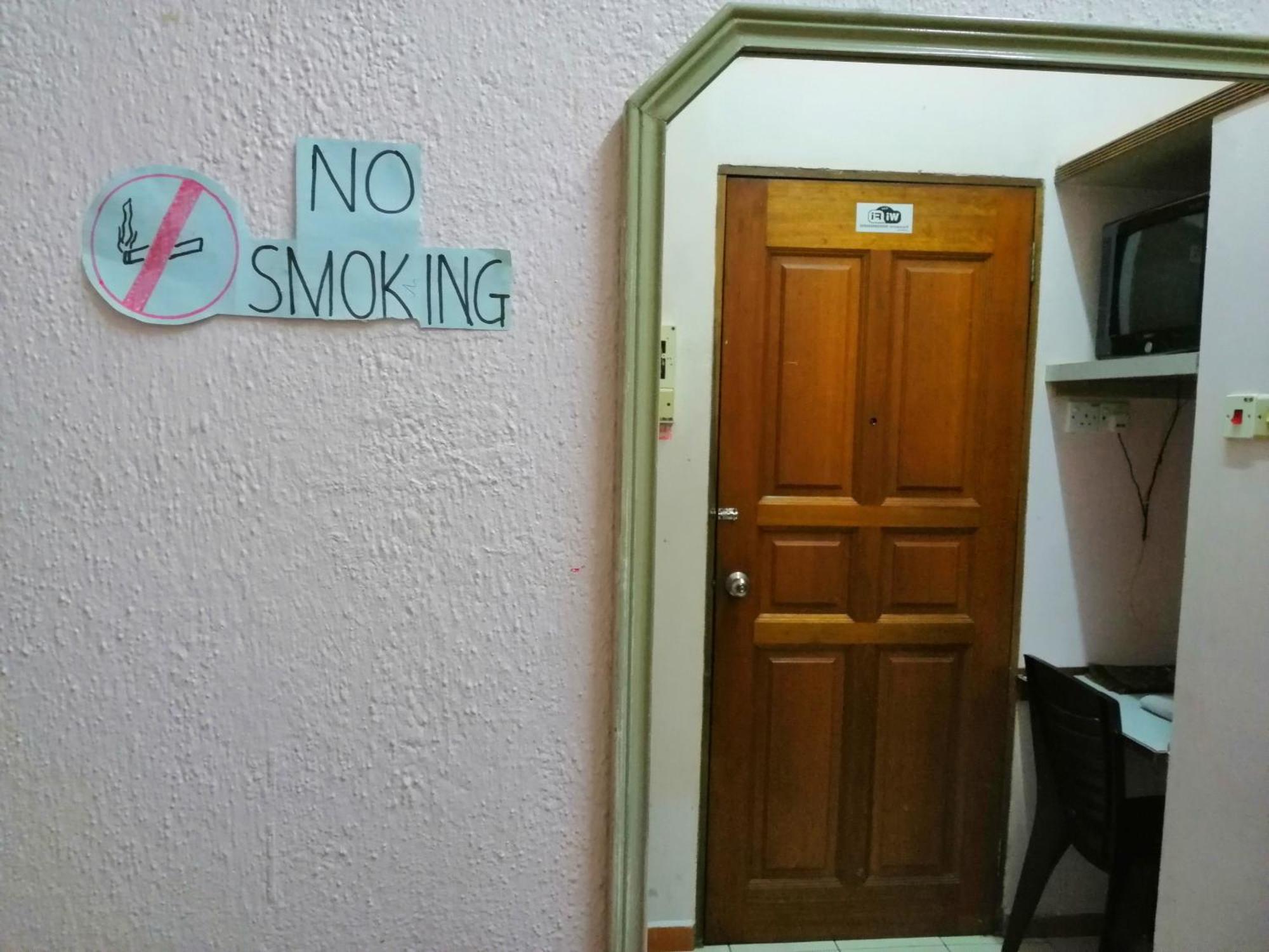 New Budget Inn Hotel Chukai Ngoại thất bức ảnh