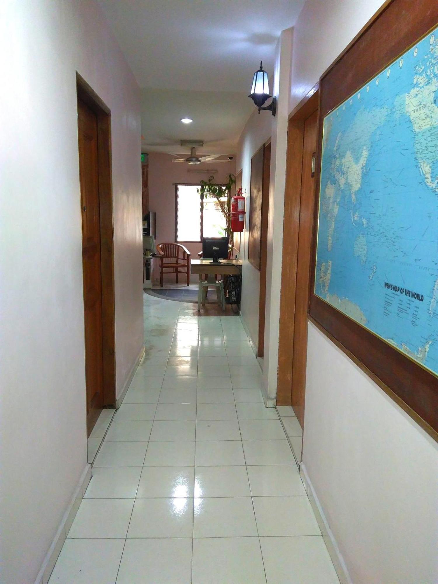 New Budget Inn Hotel Chukai Ngoại thất bức ảnh