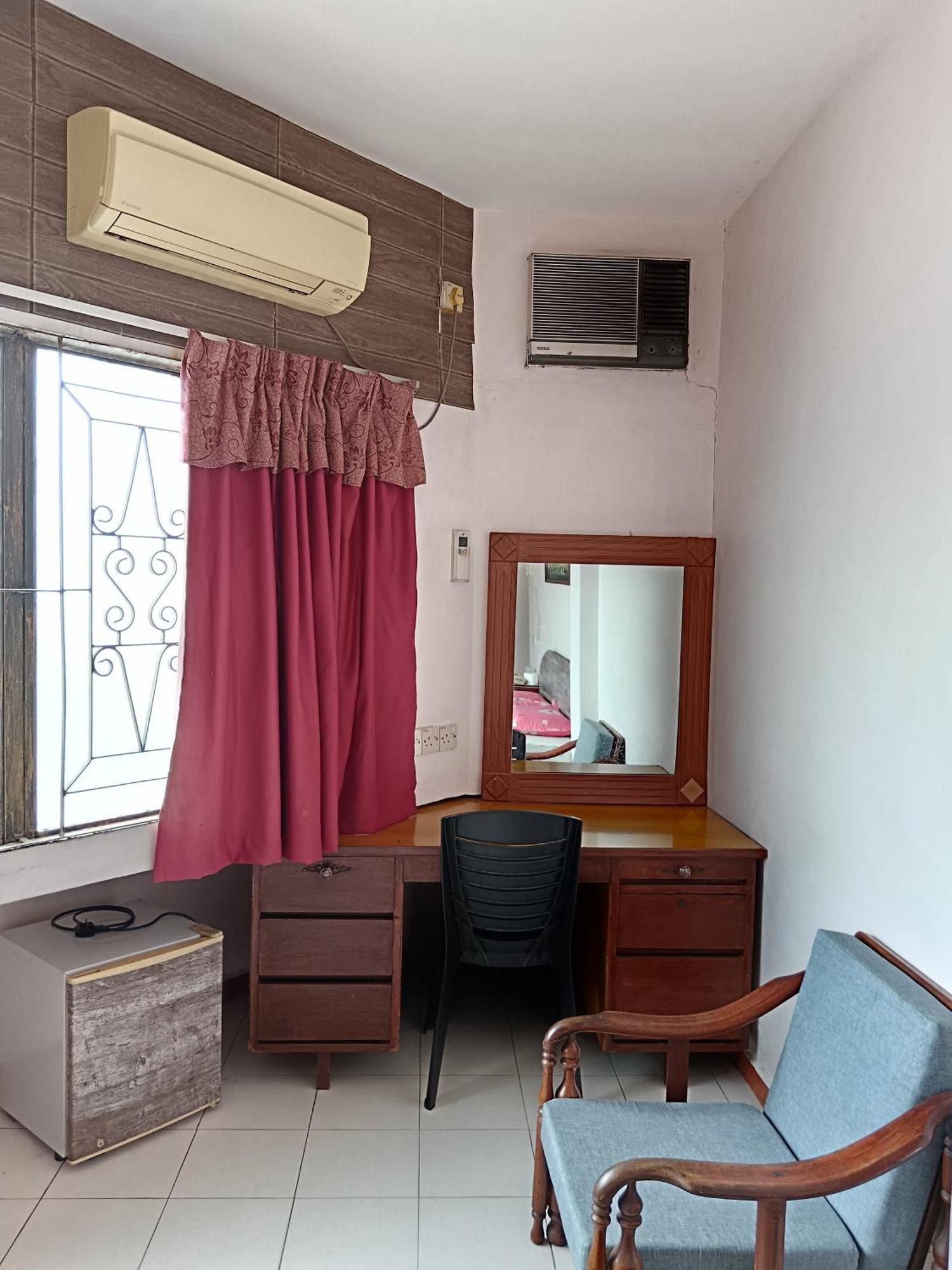 New Budget Inn Hotel Chukai Ngoại thất bức ảnh