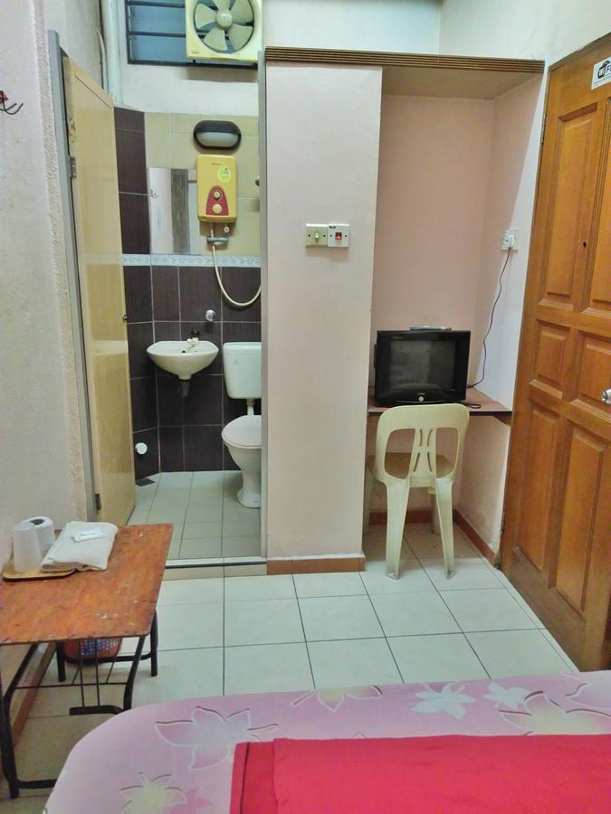 New Budget Inn Hotel Chukai Ngoại thất bức ảnh