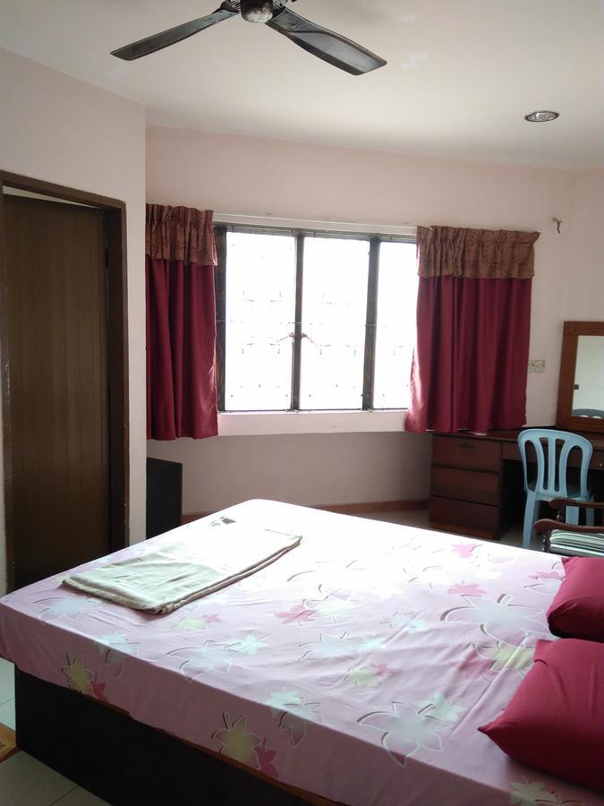 New Budget Inn Hotel Chukai Ngoại thất bức ảnh