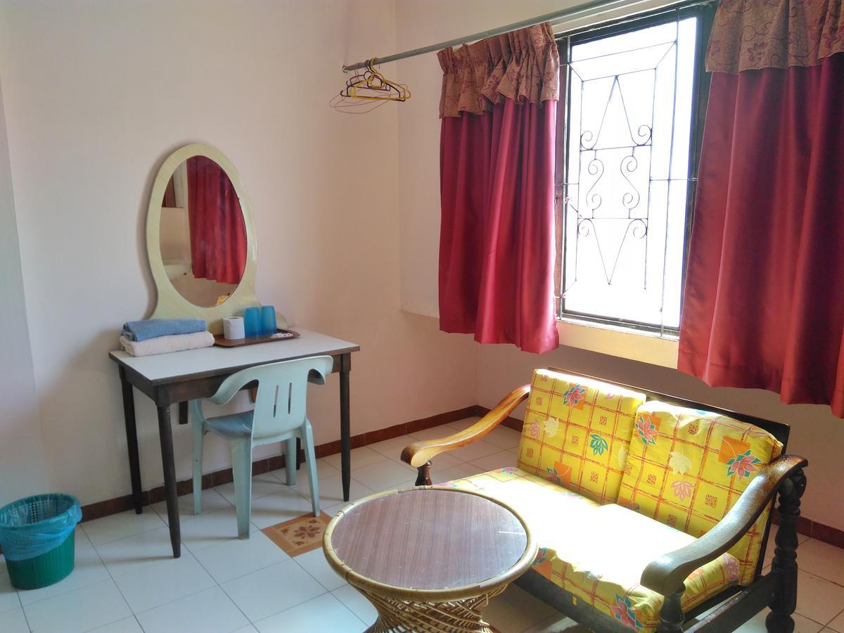 New Budget Inn Hotel Chukai Ngoại thất bức ảnh