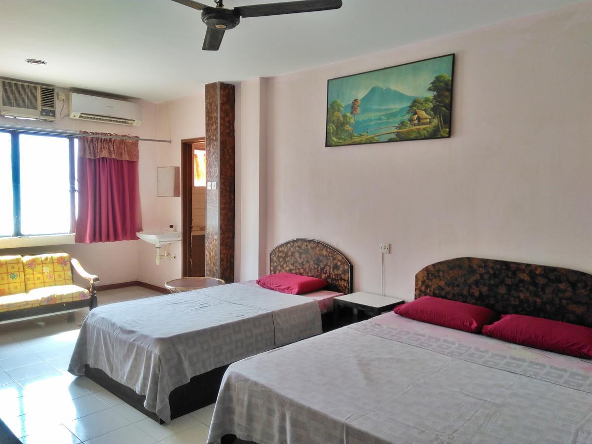 New Budget Inn Hotel Chukai Ngoại thất bức ảnh