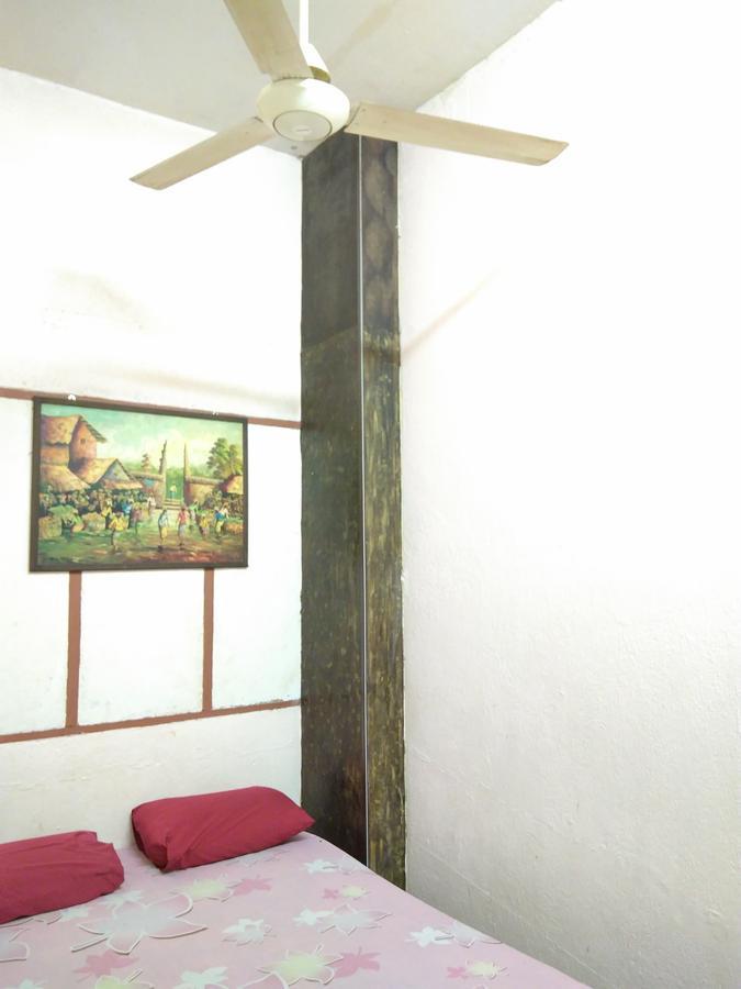 New Budget Inn Hotel Chukai Ngoại thất bức ảnh